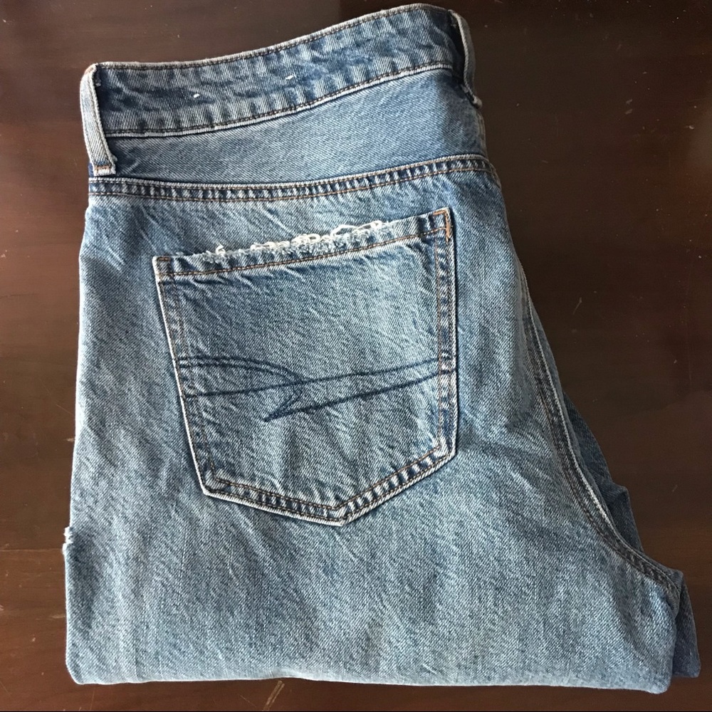 American Eagle Tomgirl jeans. Size 8 short.